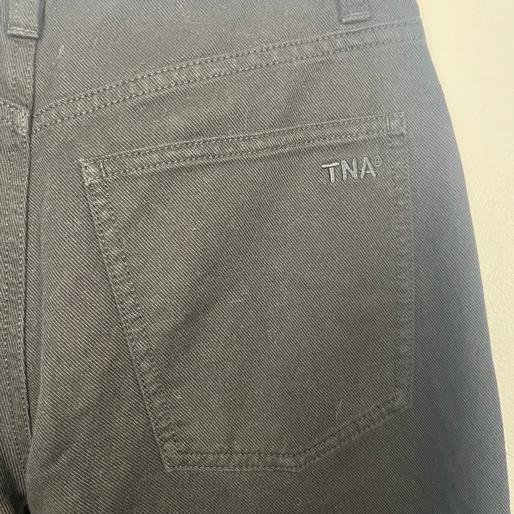 Aritzia TNA black denim jeans size 2 - Picture 5 of 7